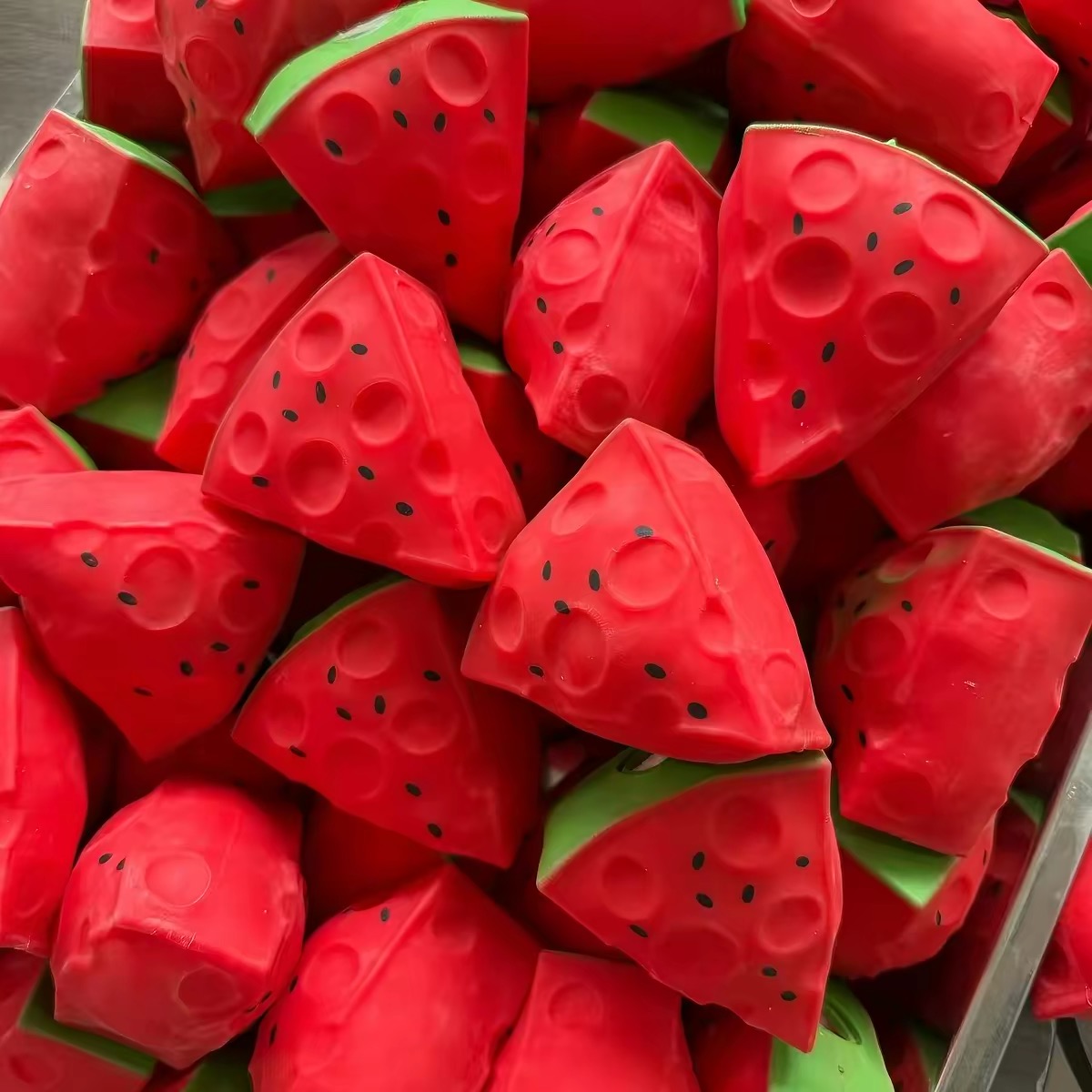 Watermelon Stress Ball Crunchy - Party Games Questions recension och pris