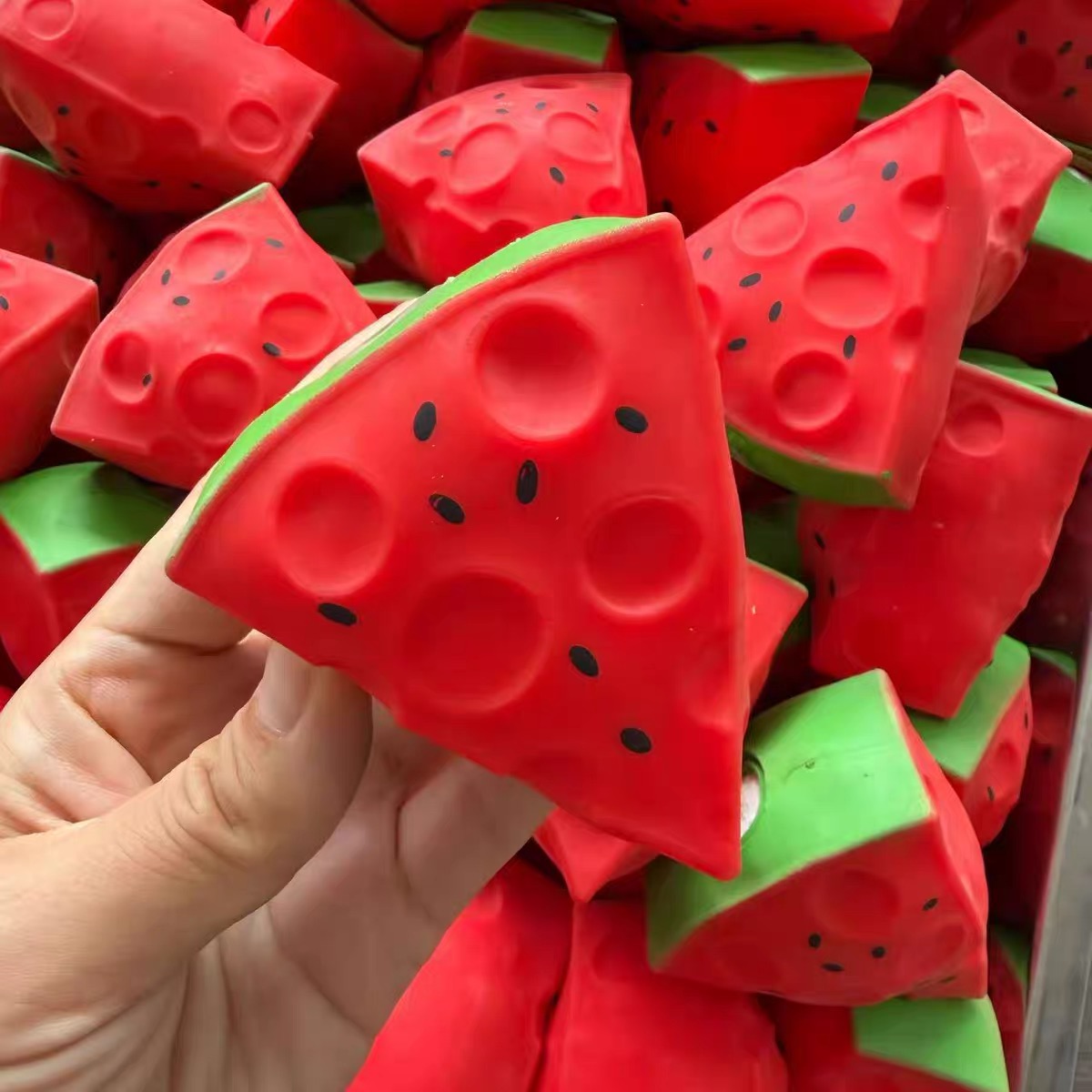 Watermelon Stress Ball Crunchy - Party Games Questions recension och pris