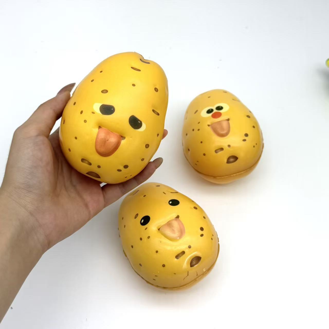 Cute Simulation Potato Strawbe - Party Games Gifts recension och pris