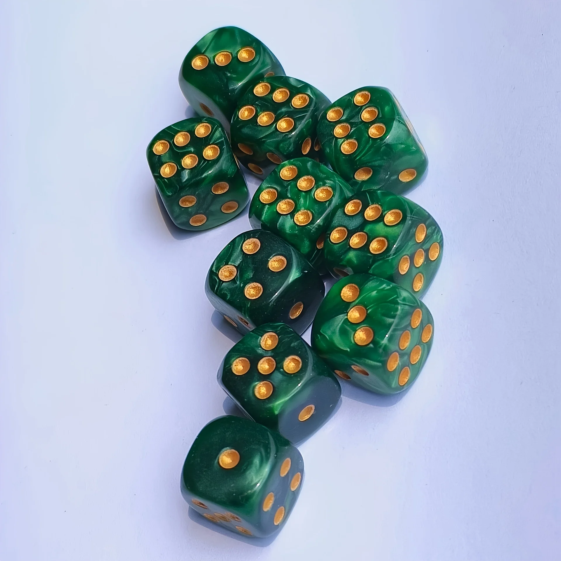 10Pcs 12mm Pearl Swirl D6 Dice - Party Games Console recension och pris