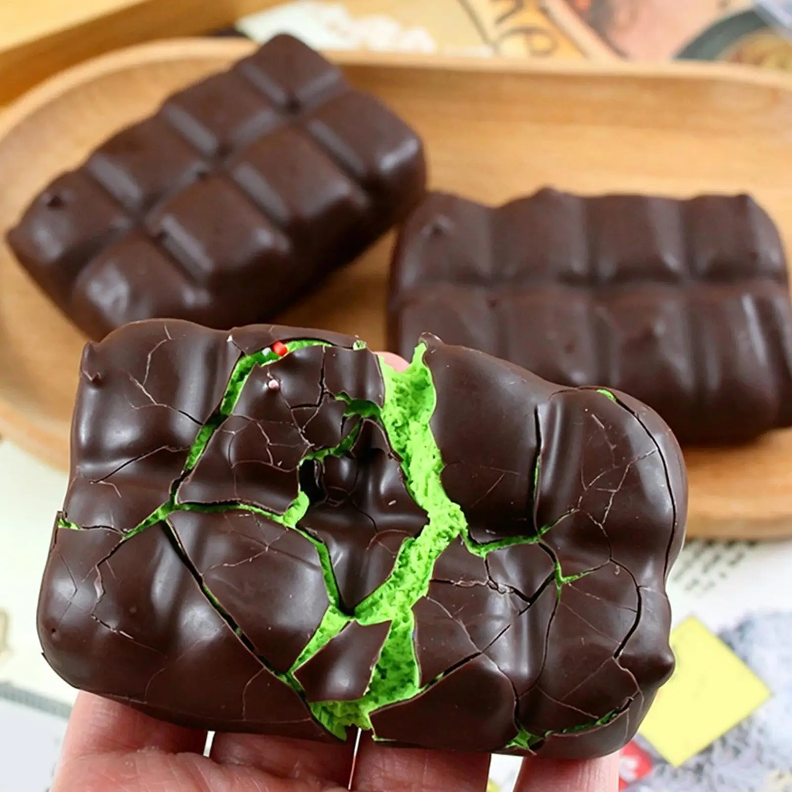 Chocolate Squishy Squeeze Toy  - Party Games Questions recension och pris